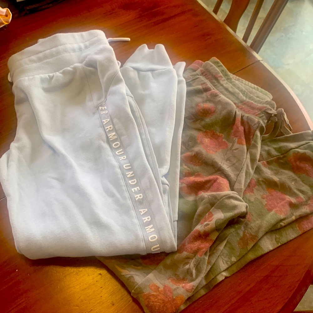 2 pair sweats xs